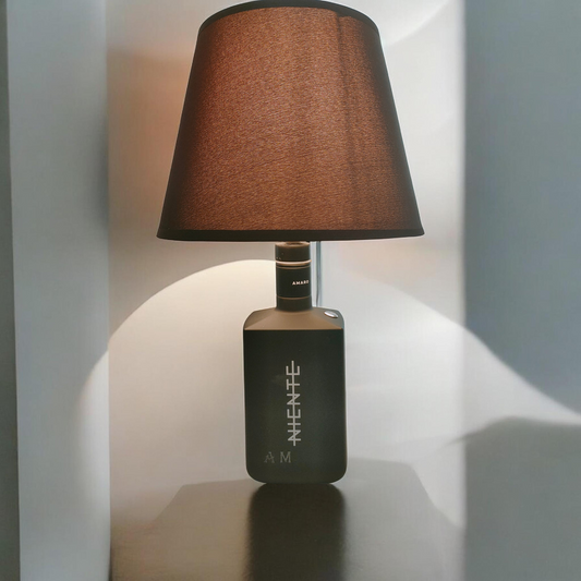 Lampada di Design "Niente" – Edizione Personalizzabile "Di Livello"